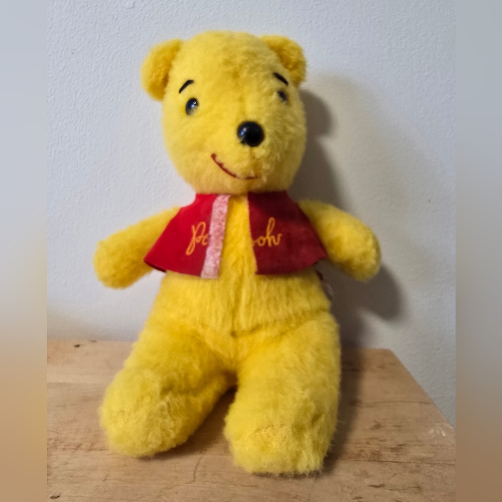 Vintage Yellow Winnie the Pooh Walt Disney Production Plush Stuffed Animal
